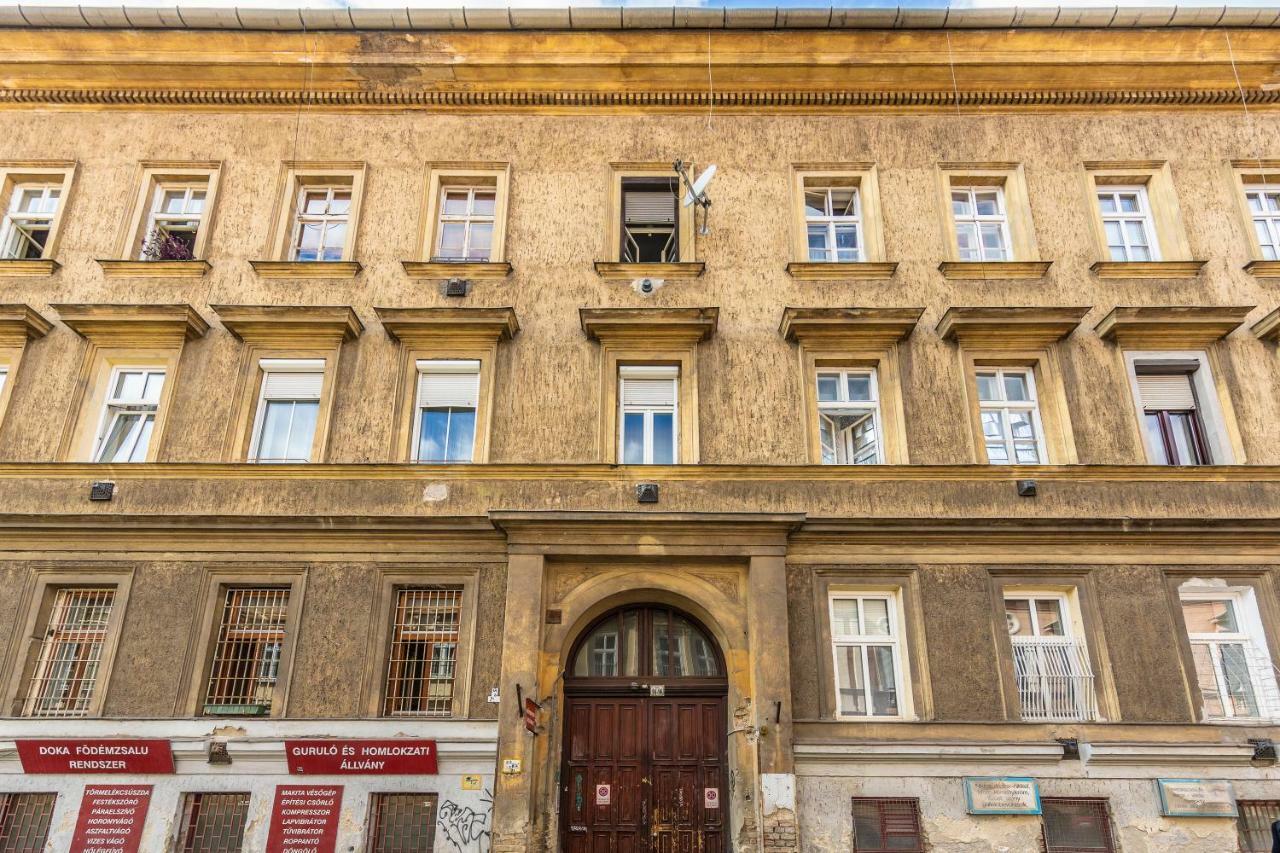 French Touch Apartment With Free Parking Budapest Extérieur photo