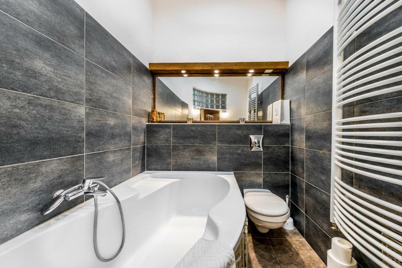 French Touch Apartment With Free Parking Budapest Extérieur photo